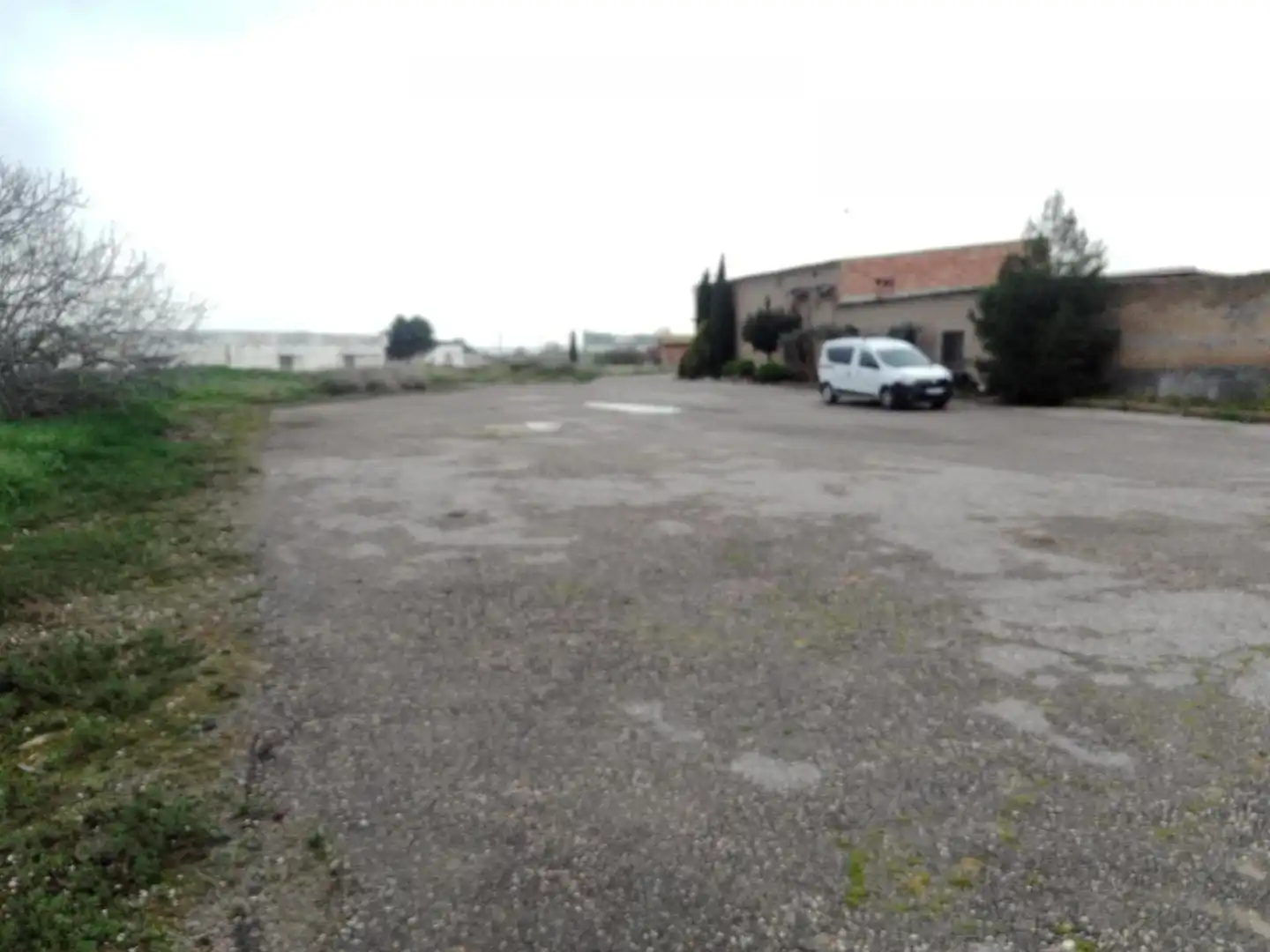 Terreno industrial en venta en Bellvís