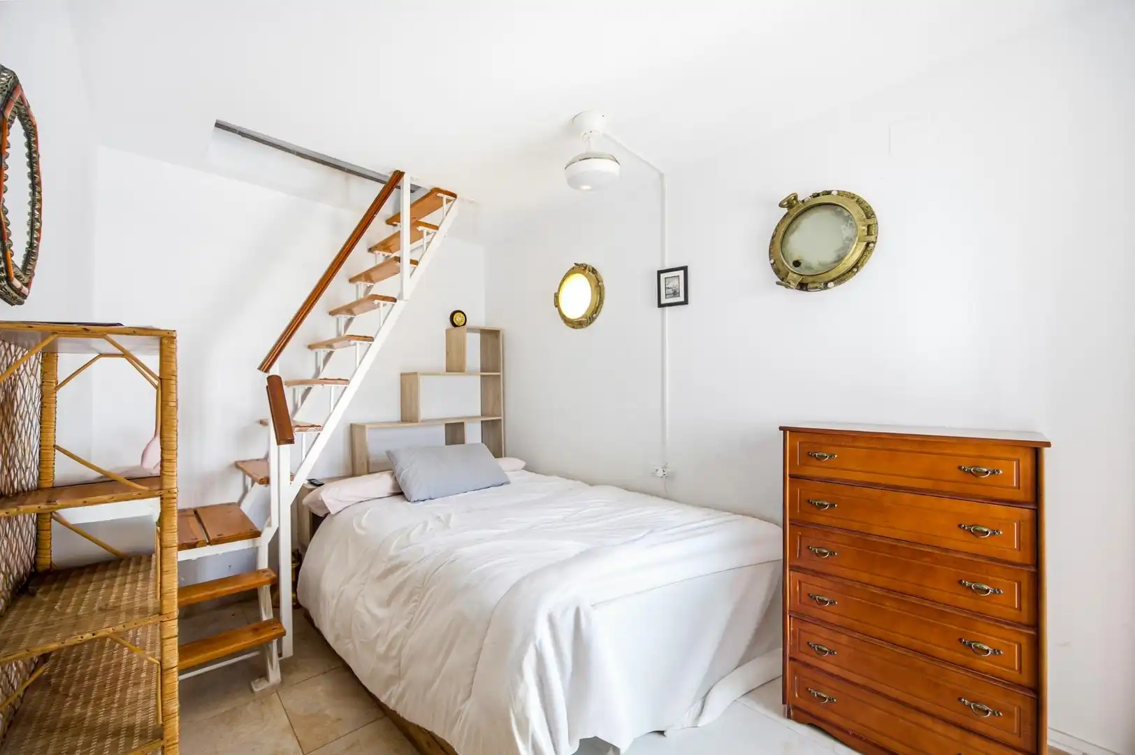 Habitación de Casa o chalet en venta en Chiclana de la Frontera con Aire acondicionado, Calefacción y Jardín privado