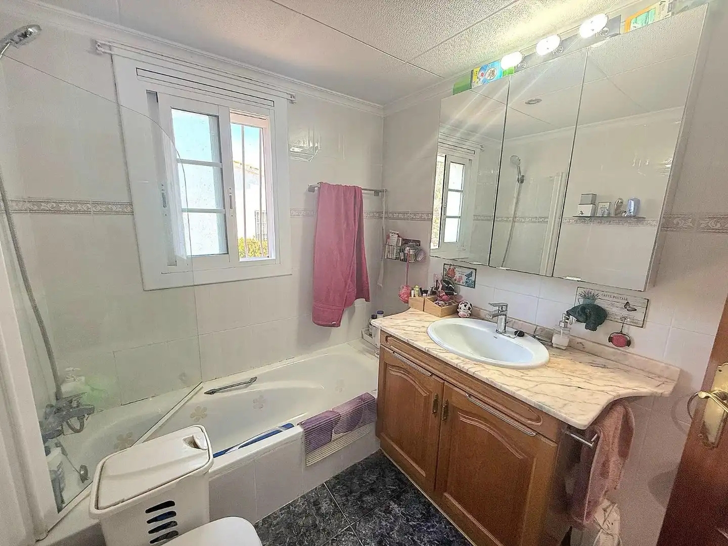Bathroom of Houses for sale in El Vendrell  with Air Conditioner, Heating and Private garden