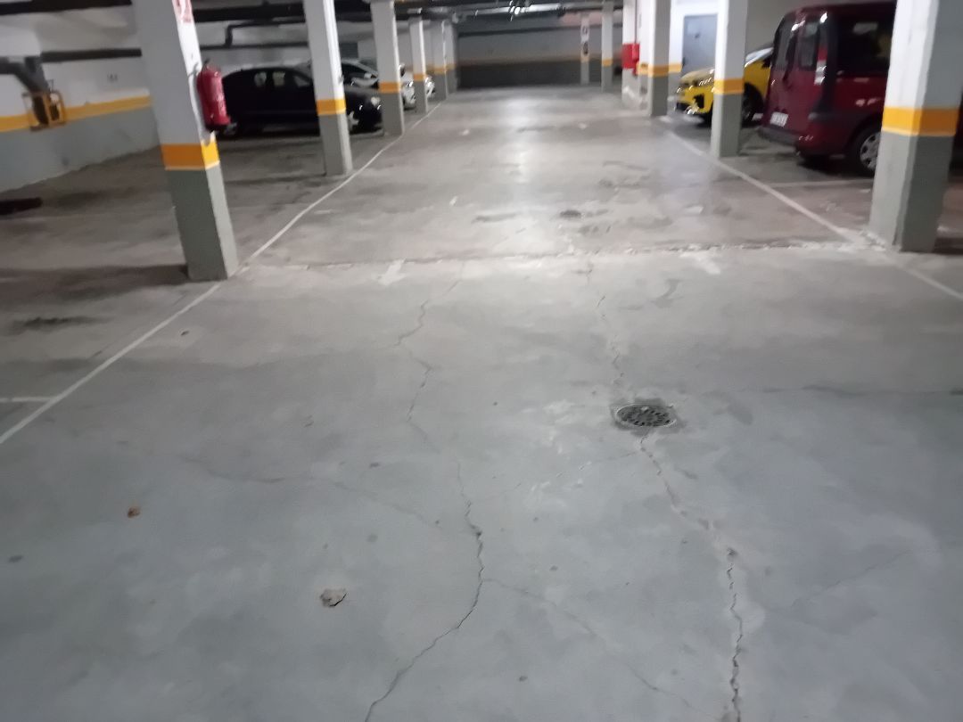 Garage to rent in Calle Gran Bretaña, 1, Portillejo - Valdegastea