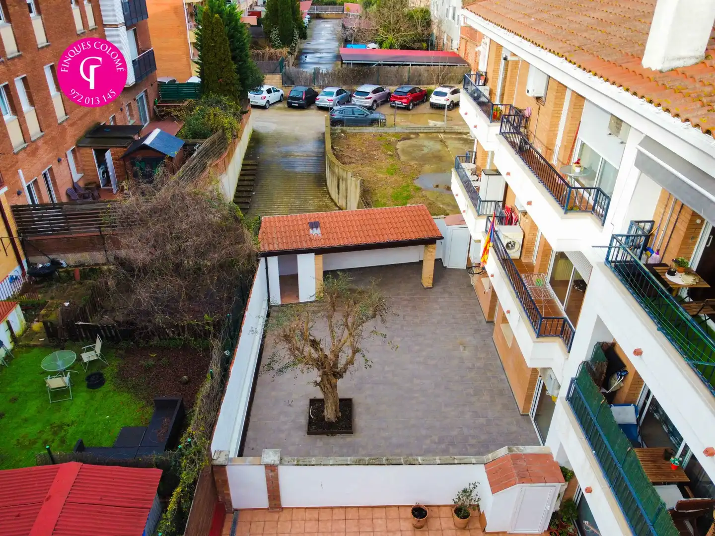 Aparcament de Planta baixa en venda en Girona amb Aire condicionat, Calefacció i Terrassa