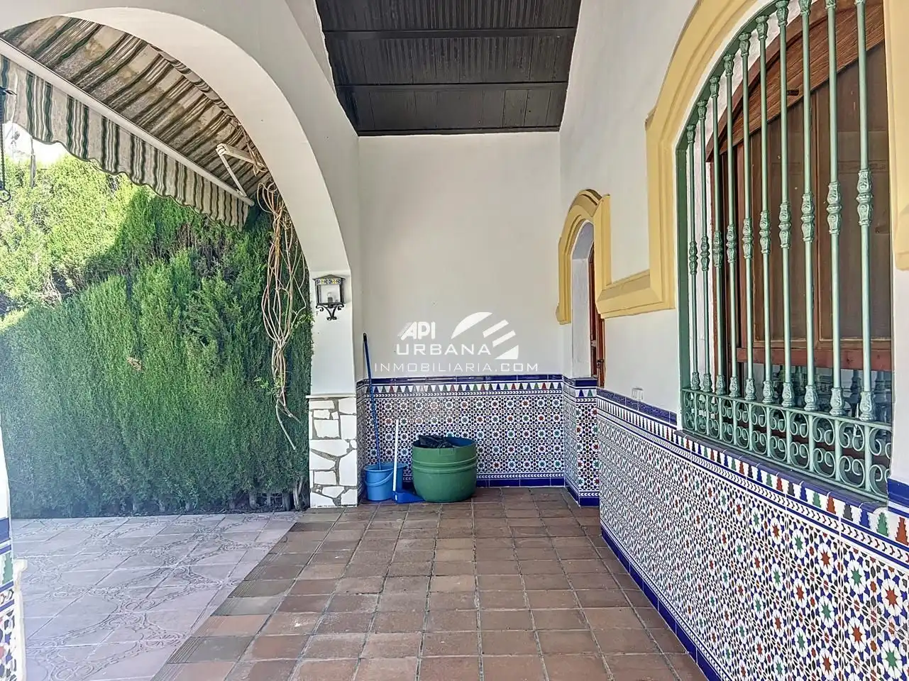 Casa o chalet en venta en Lucena con Jardín privado, Trastero y Piscina