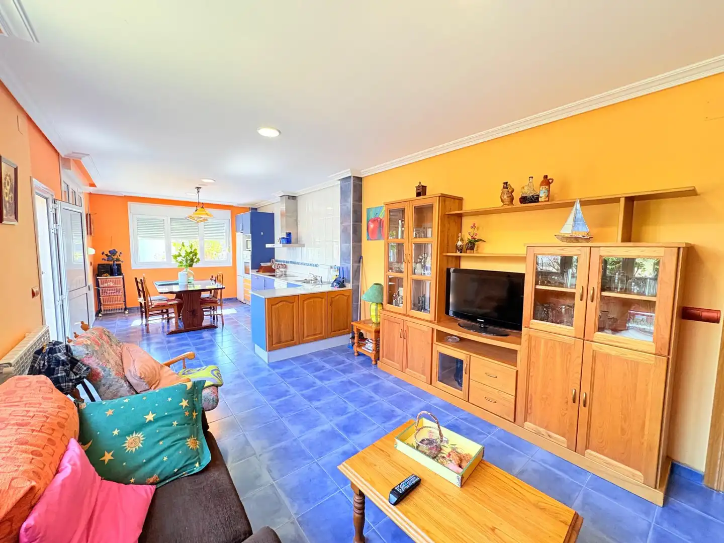 Sala de estar de Casa o chalet en venta en Ponferrada con Calefacción, Jardín privado y Terraza