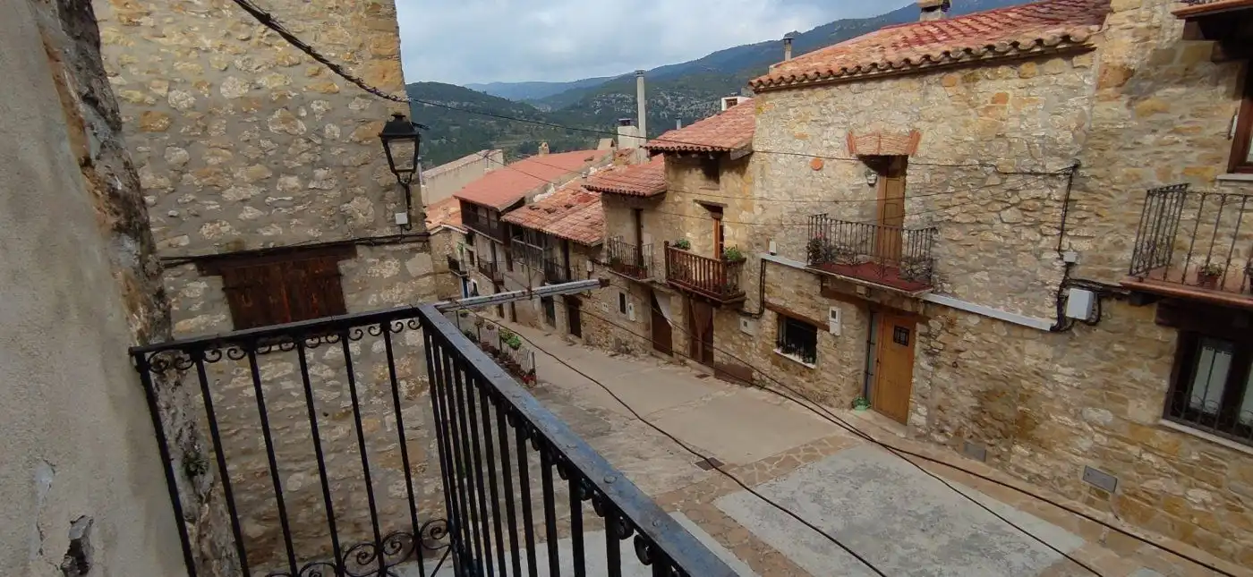 Vista exterior de Finca rústica en venda en La Pobla de Benifassà