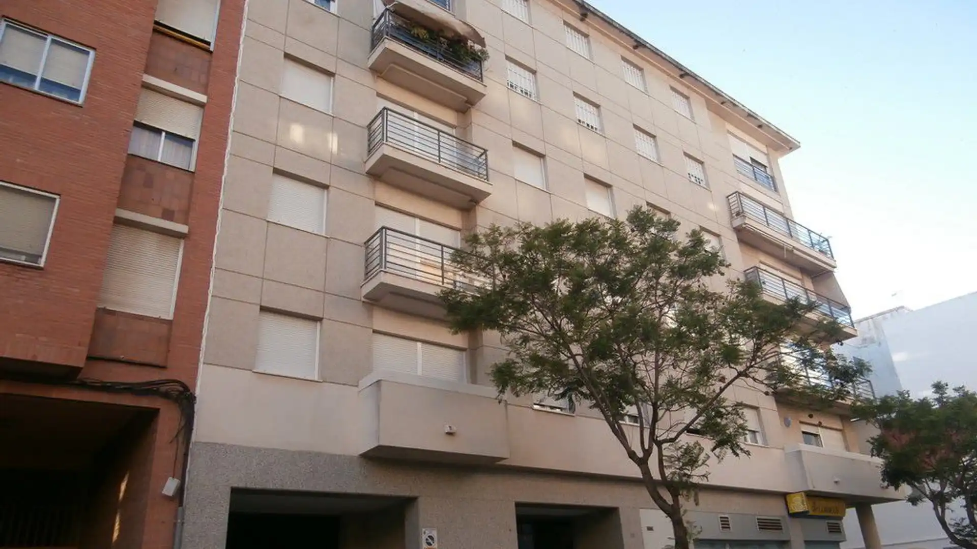 Vista exterior de Piso en venta en  Huelva Capital