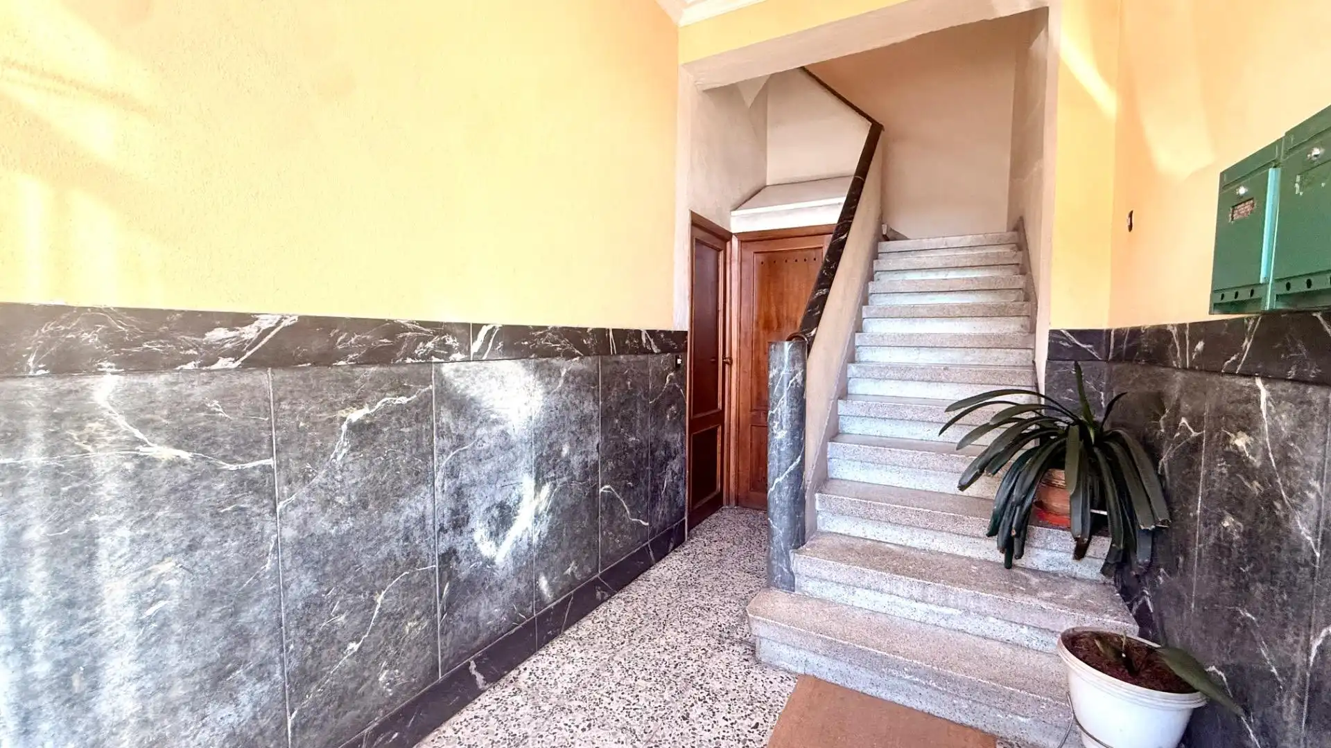 Flat for sale in Ourense Capital   with Heating, Storage room and Furnished