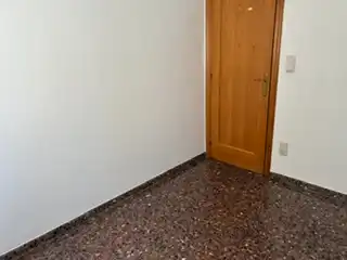 Piso en venta en Zaragoza con Calefacción, Terraza y Trastero