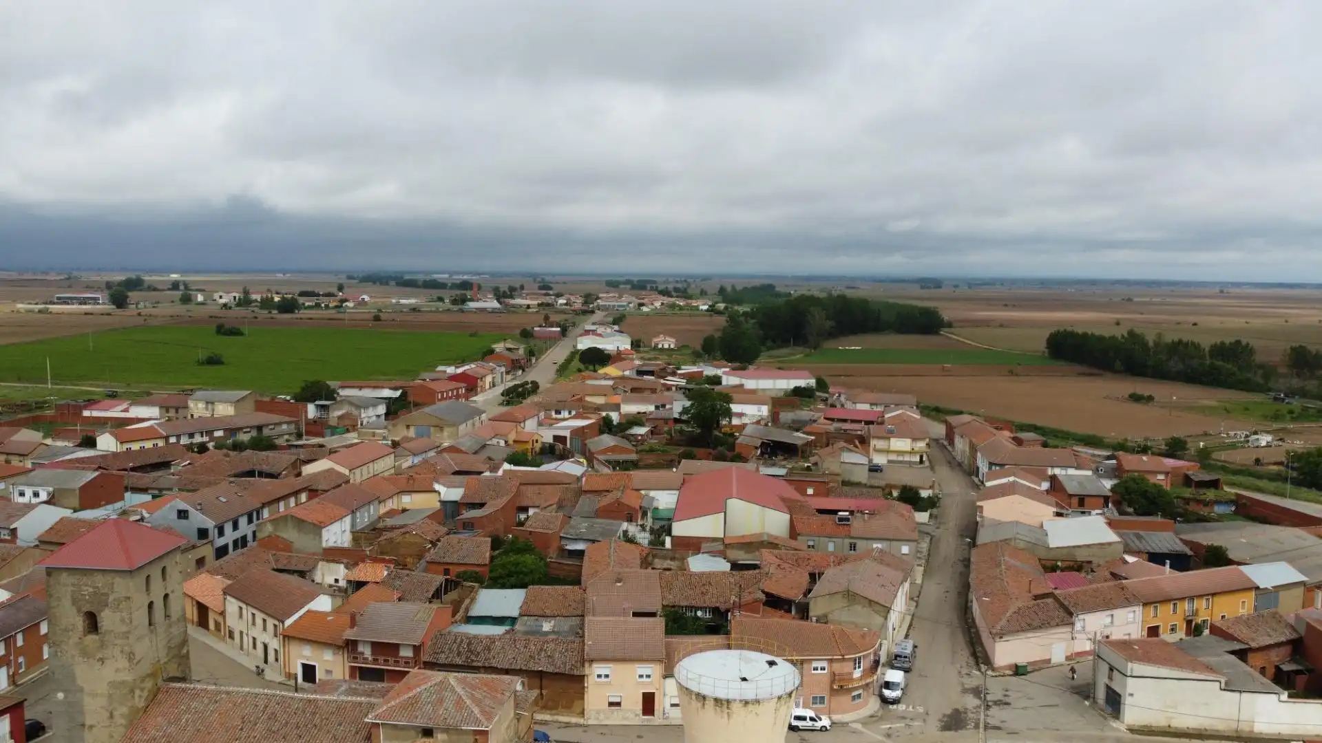 Vista exterior de Edificio en venta en Bercianos del Páramo