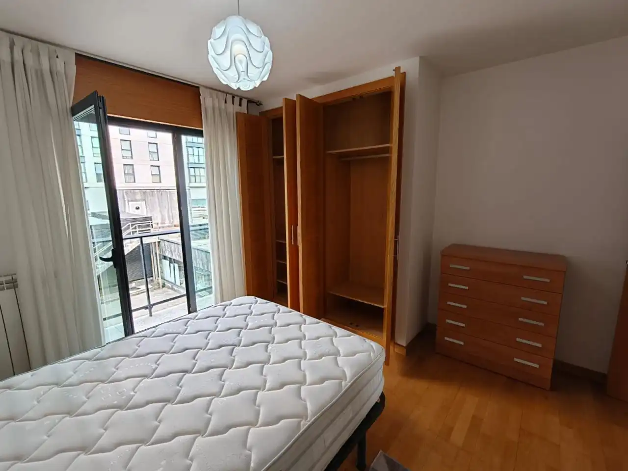 Habitación de Apartamento de alquiler en Ames con Calefacción, Trastero y Amueblado