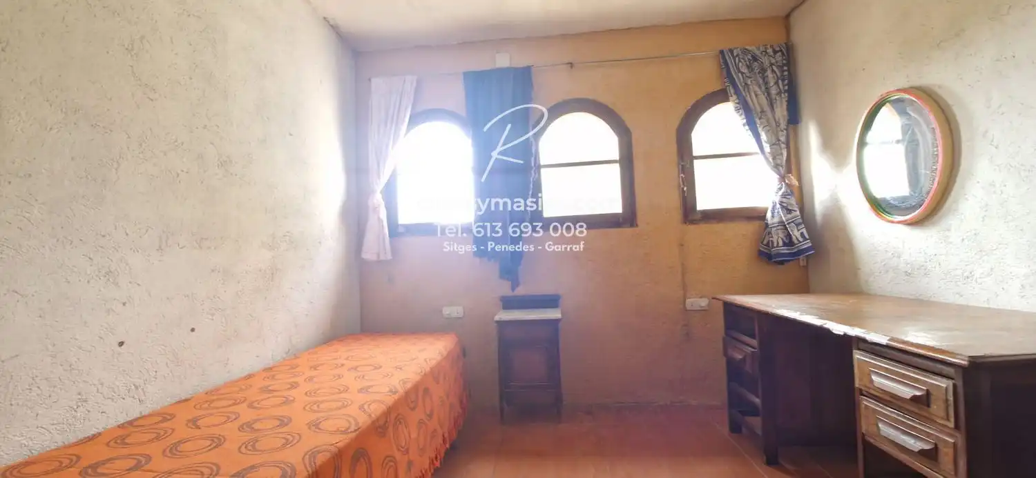 Habitación de Finca rústica en venta en El Montmell con Jardín privado, Terraza y Balcón