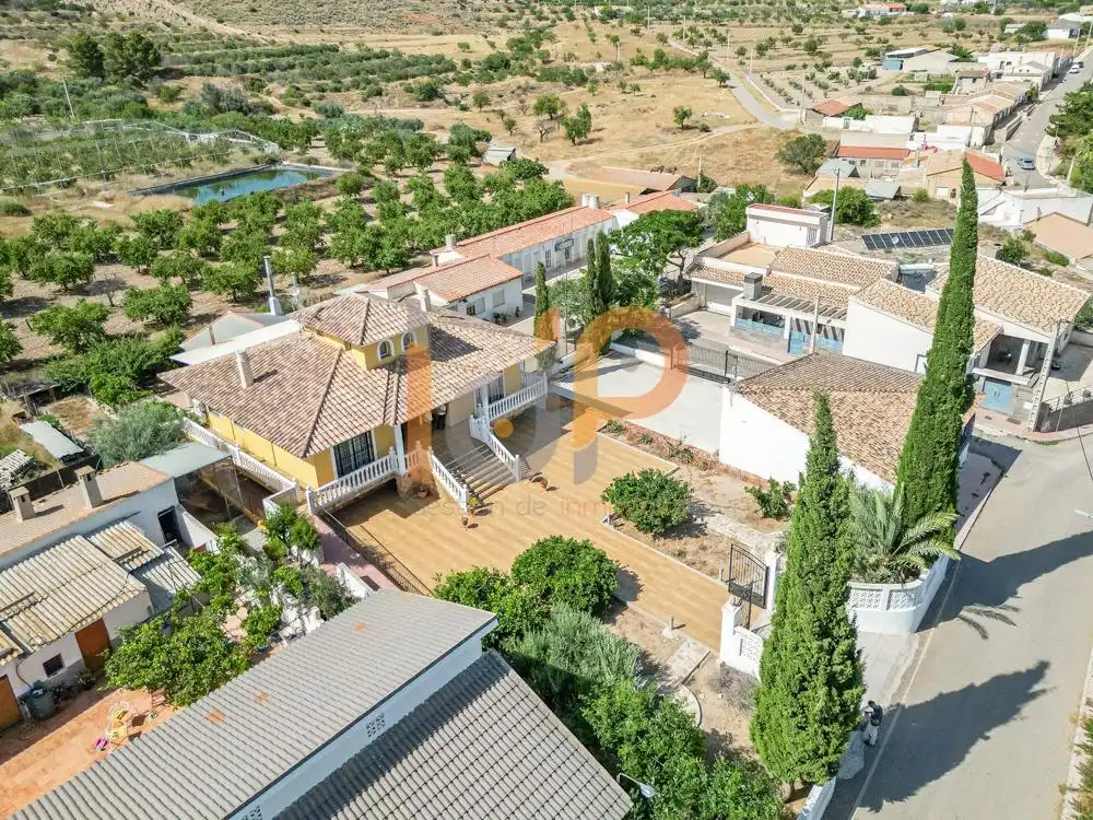 Vista exterior de Casa o xalet en venda en Huércal-Overa amb Aire condicionat, Calefacció i Jardí privat