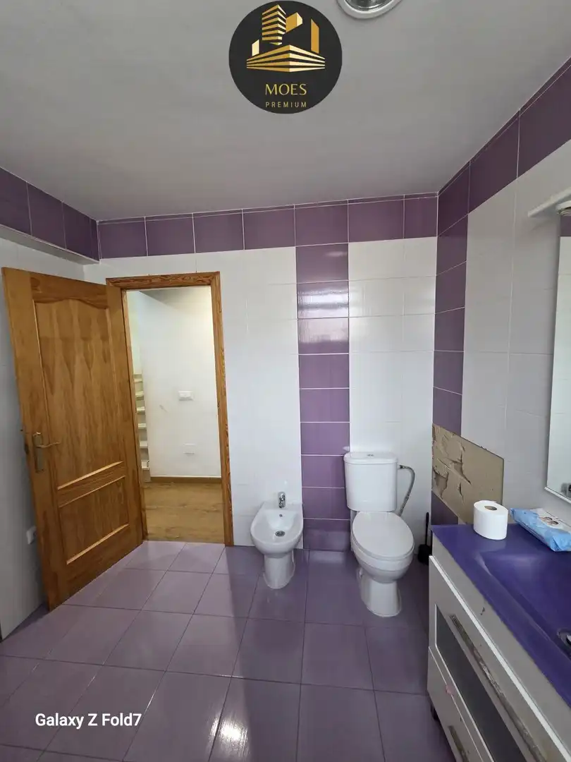 Bany de Casa o xalet en venda en Jaén amb Aire condicionat, Calefacció i Terrassa