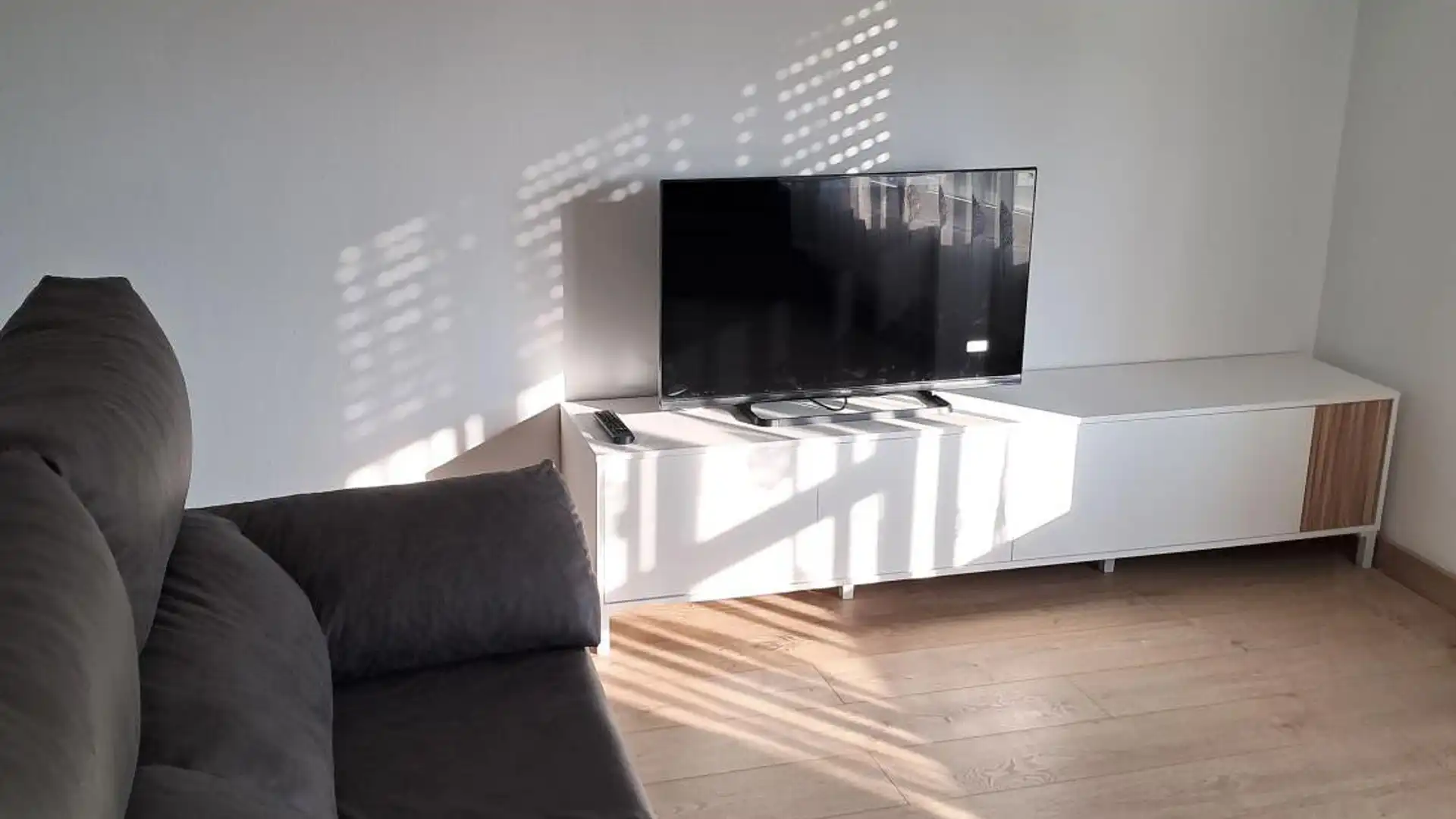 Living room of Flat for sale in Valencia de Don Juan  with Heating, Terrace and Furnished