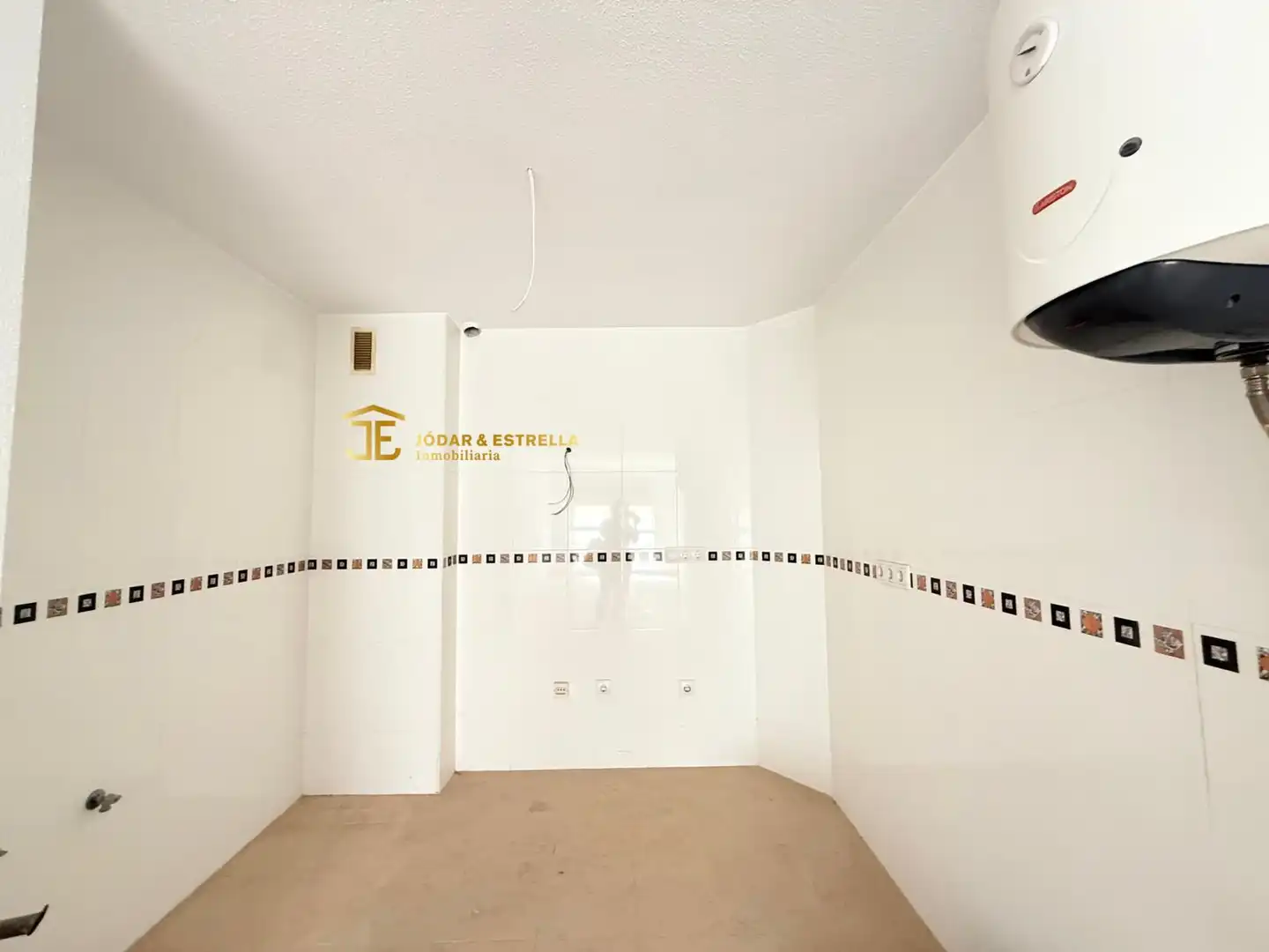 Apartamento en venta en Lorca con Terraza, Balcón y Piscina comunitaria
