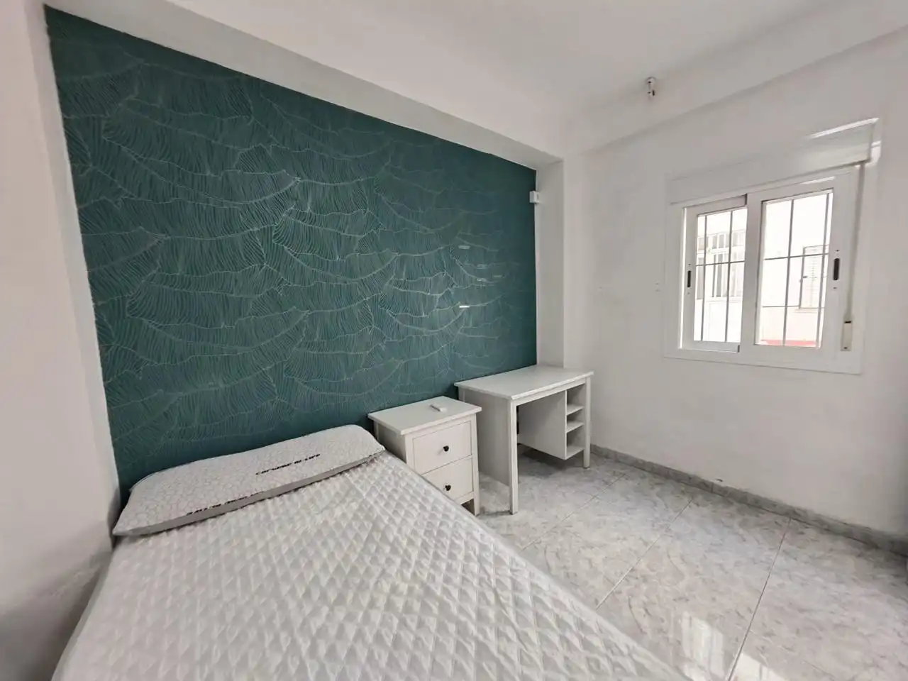 Schlafzimmer von Erdgeschoss zur Miete in Sevilla mit Möbliert