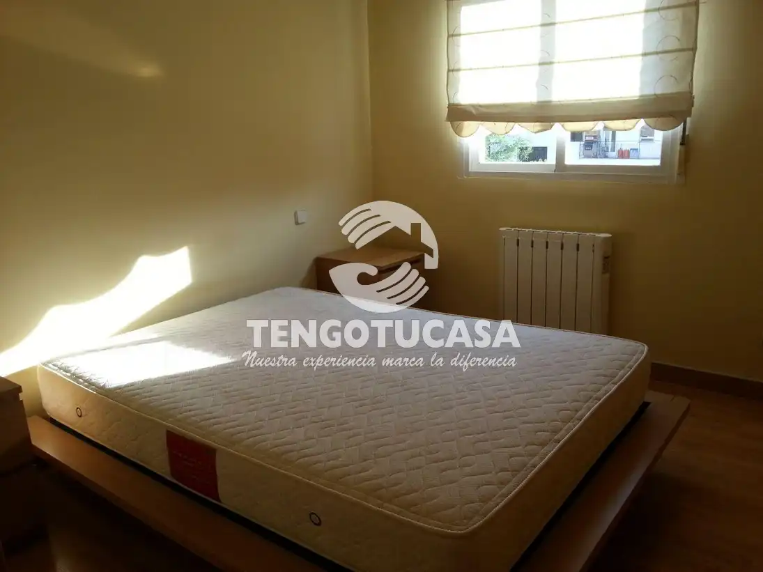 Bedroom of Flat for rent in Madrid  with Air Conditioner, Heating and Parquet flooring