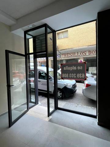 Local comercial en Alquiler en Camas