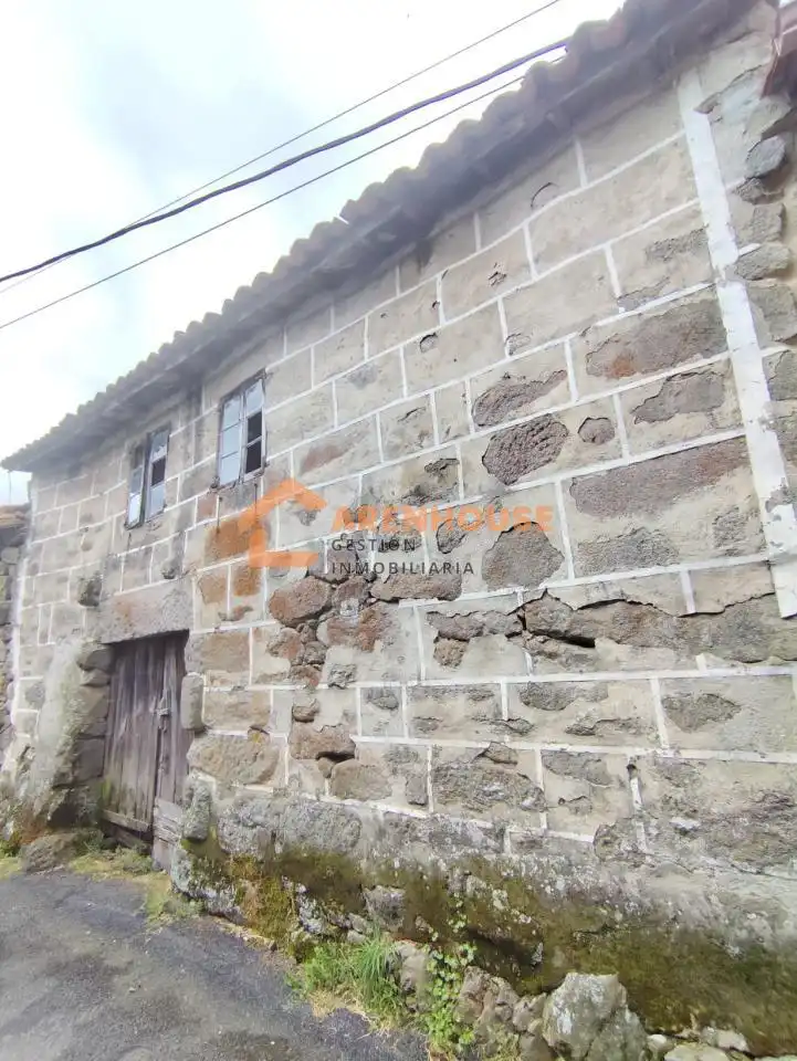 Vista exterior de Casa o xalet en venda en Baños de Molgas amb Calefacció, Jardí privat i Balcó