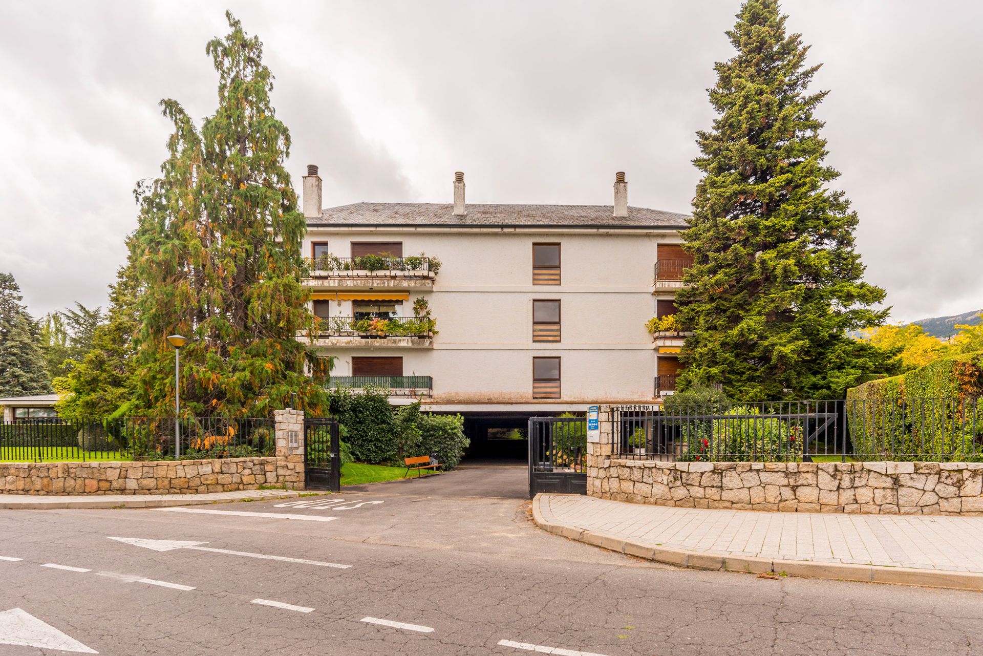Piso en venta en Avenida Felipe II, Centro - Manguilla, El Escorial