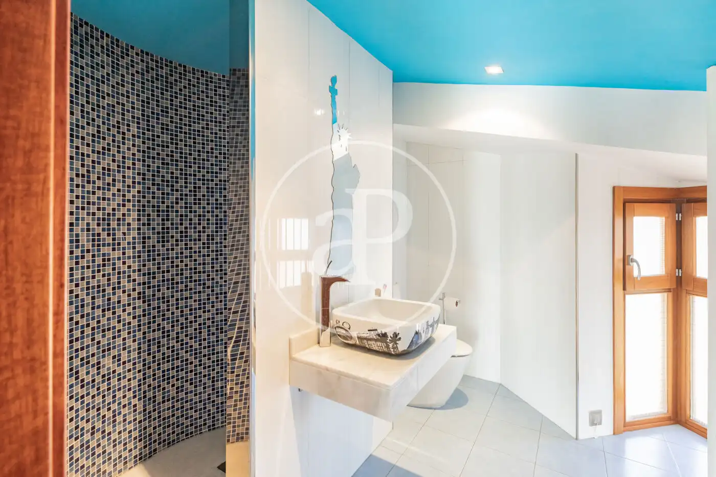 Baño de Casa o chalet en venta en Madrid con Aire acondicionado, Calefacción y Jardín privado