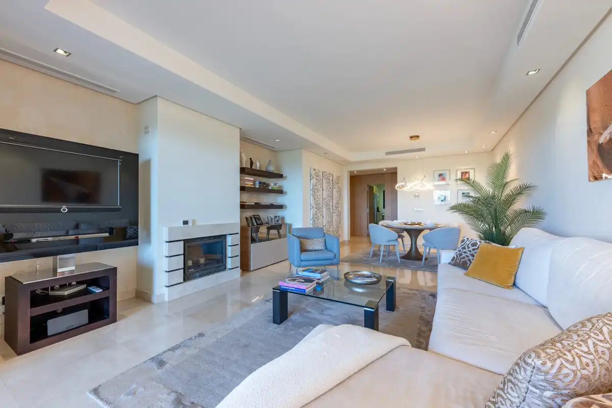 Piso con terraza en venta en Urbanizacion el Herrojo 2, imagen 11