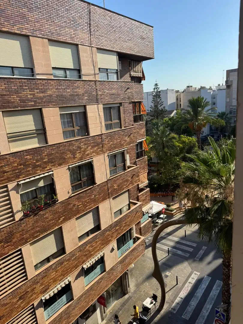 Vista exterior de Apartamento en venta en Torrevieja con Aire acondicionado, Trastero y Amueblado