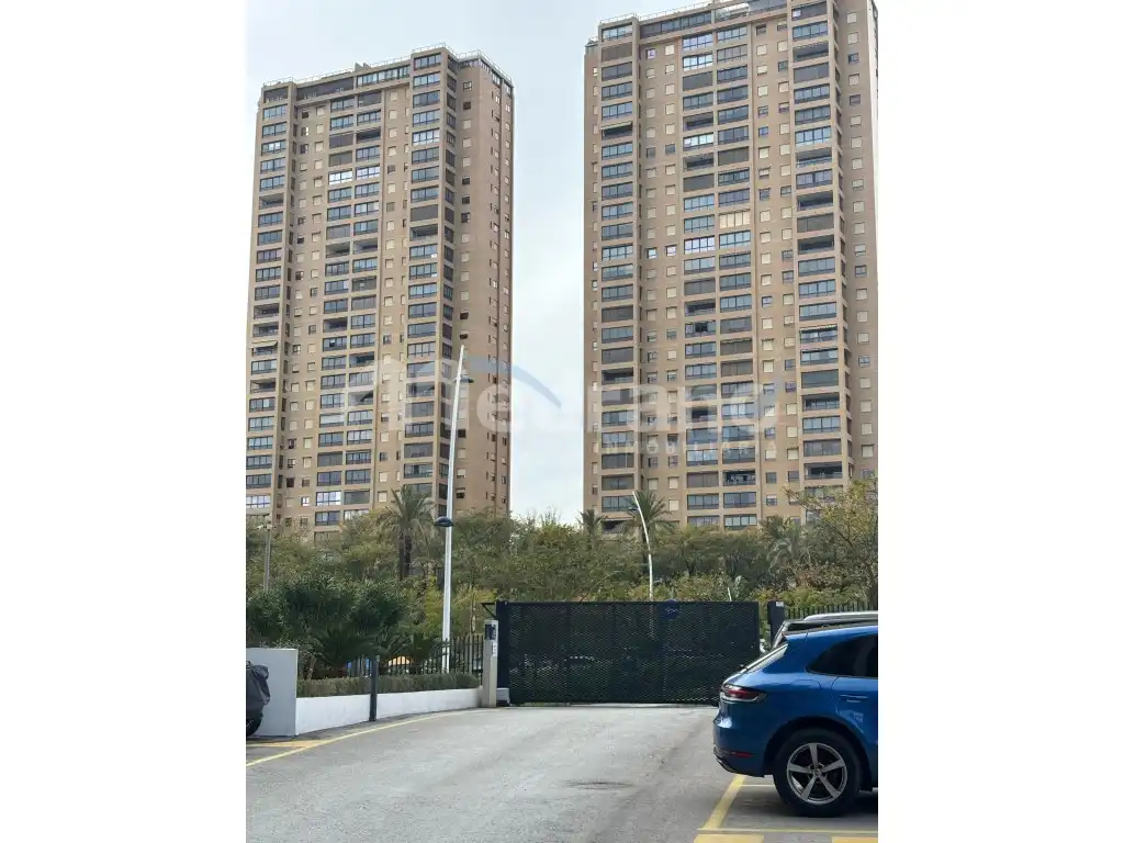 Vista exterior de Garaje en venta en Benidorm