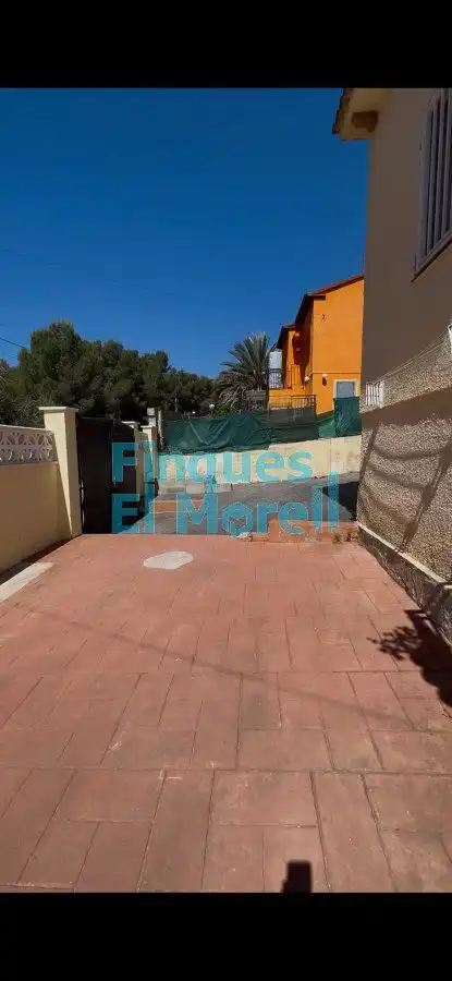 Außenansicht von Haus oder Chalet zum Verkauf in La Pobla de Montornès   mit Terrasse