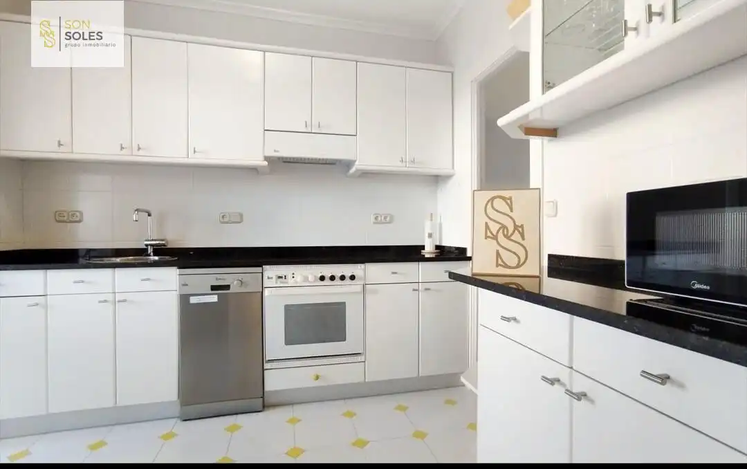 Cocina de Piso de alquiler en Santander con Calefacción, Terraza y Amueblado
