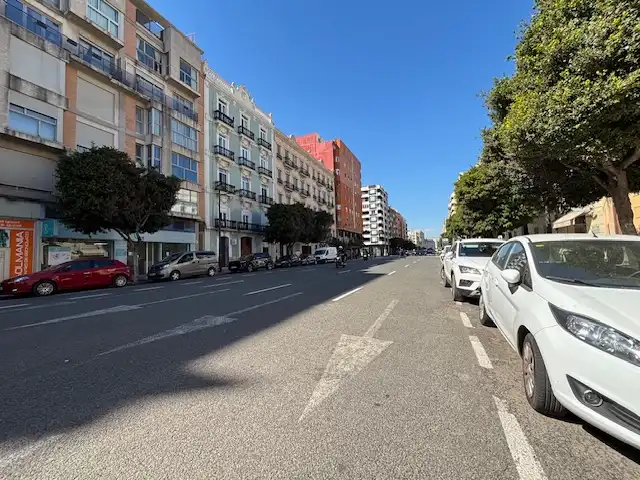 Vista exterior de Apartamento en venta en Valencia con Amueblado, Horno y Lavadora