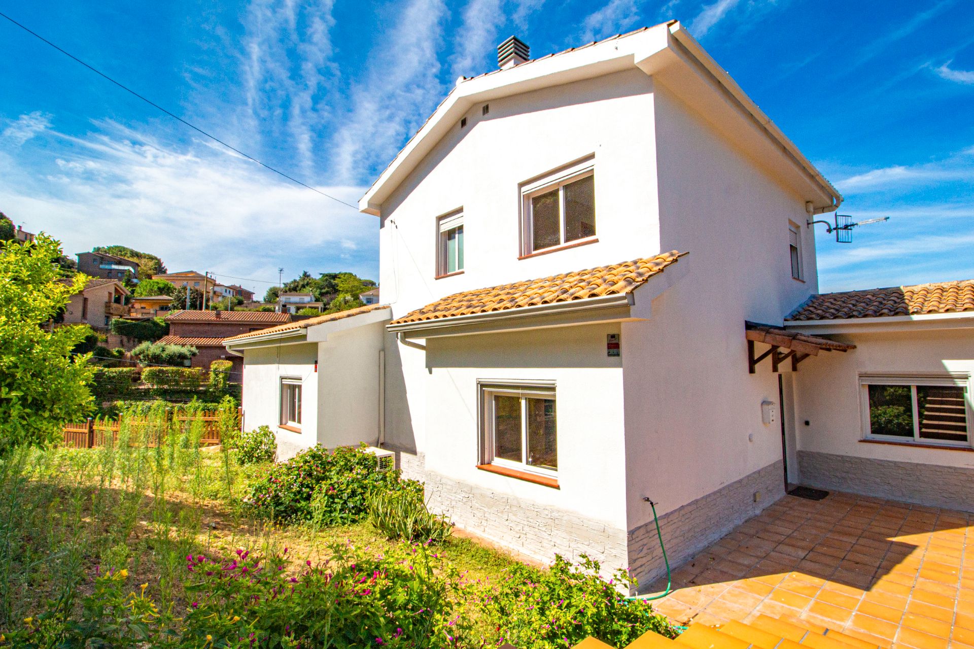 Vista exterior de Casa o xalet en venda en Llinars del Vallès amb Calefacció i Jardí privat