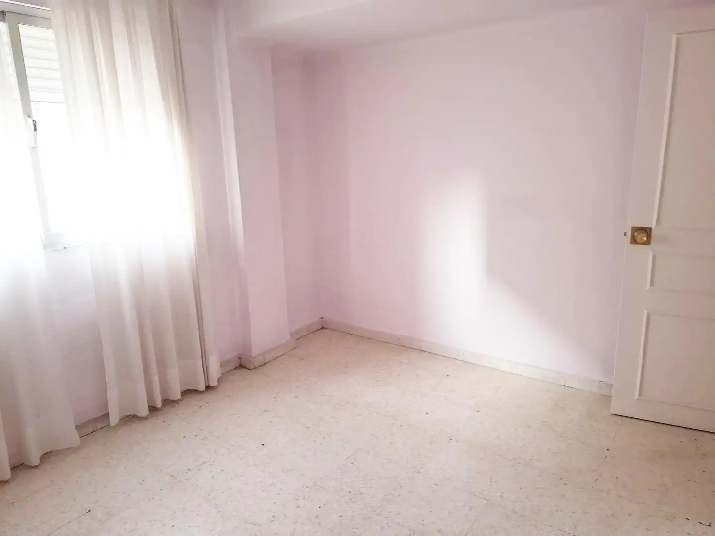 Habitación de Piso en venta en Málaga con Aire acondicionado, Terraza y Trastero