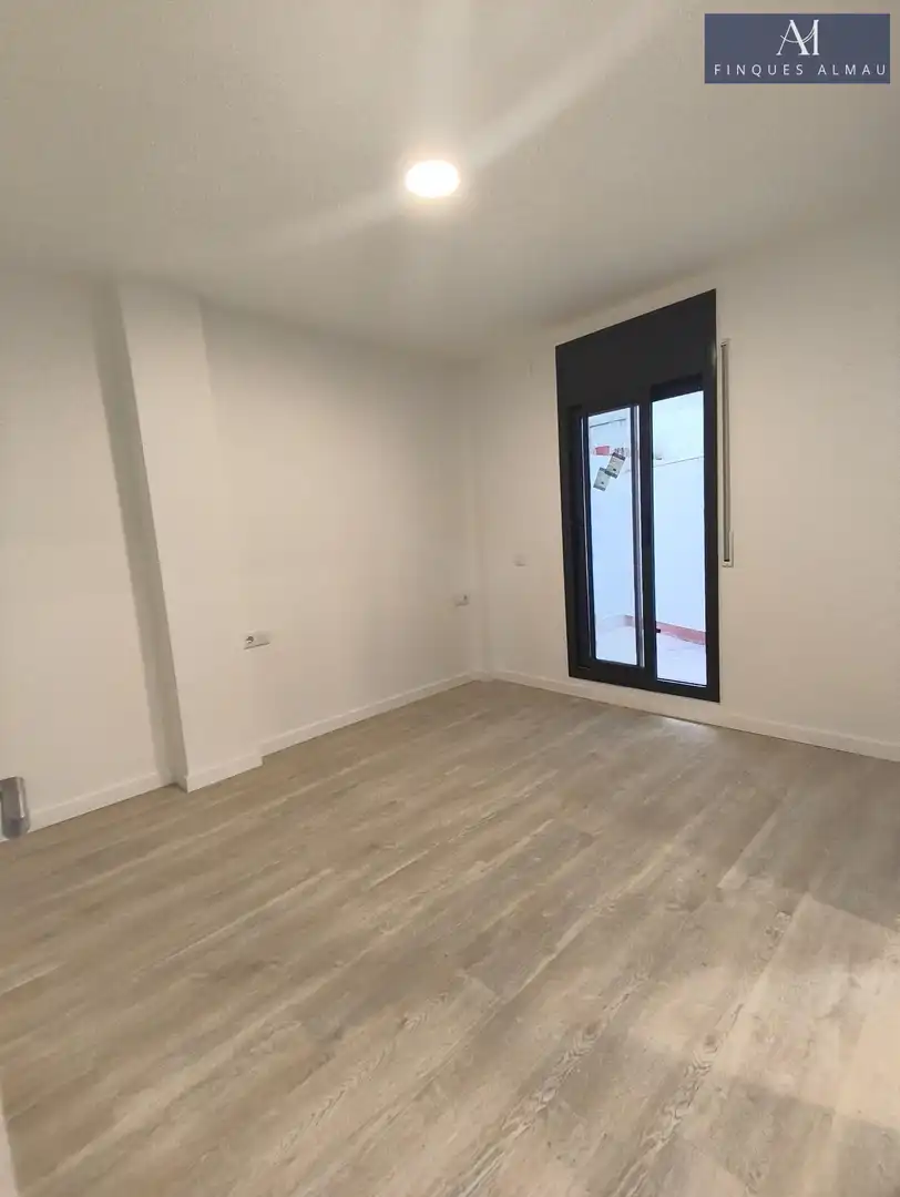 Ground floor for sale in Centre Vila, imagen 19