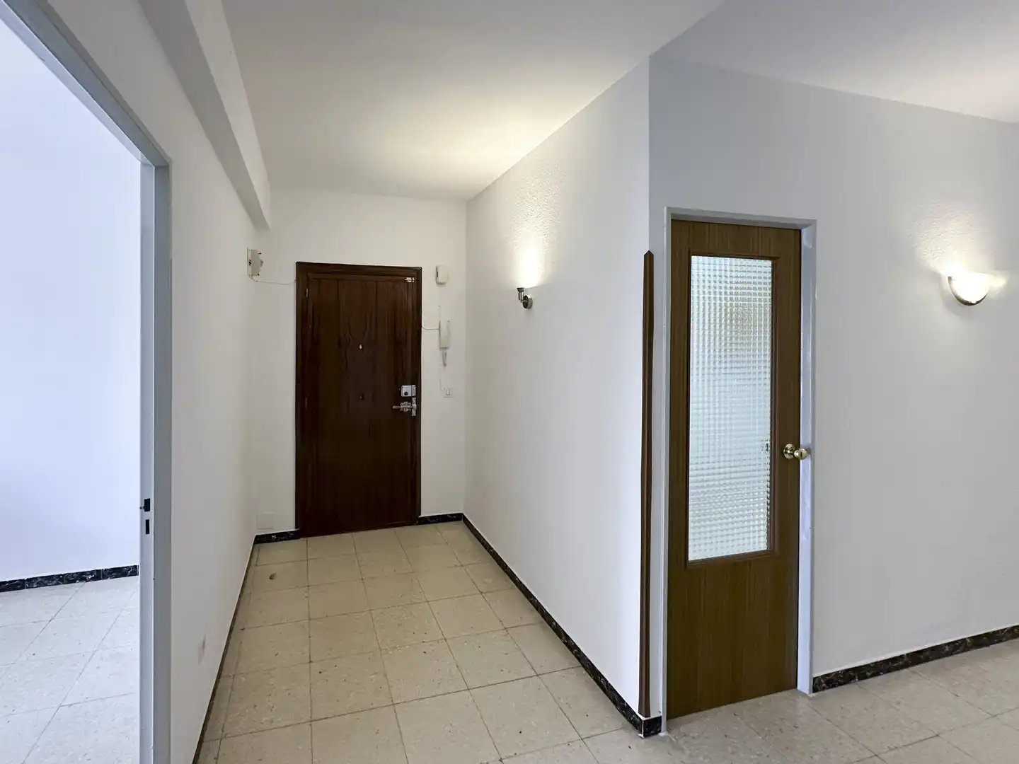Wohnung zum Verkauf in Quintanar de la Orden mit Parkett, Terrasse und Möbliert
