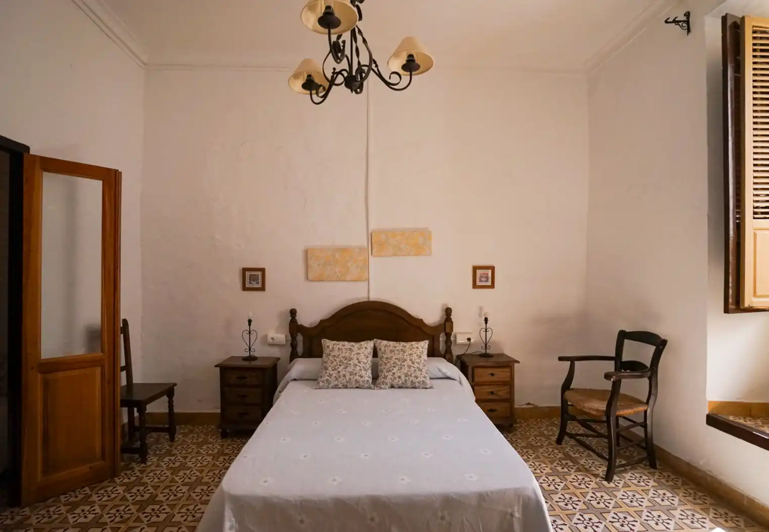 Habitación de Casa adosada en venta en Ardales con Aire acondicionado, Jardín privado y Trastero