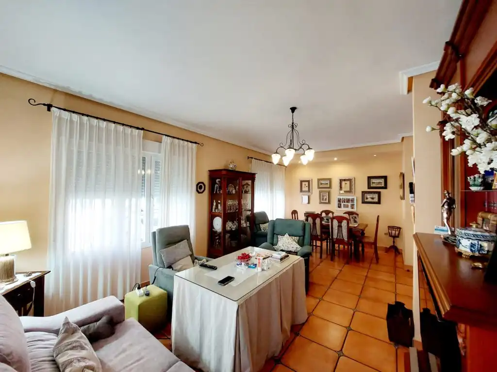 Casa en venda a Calle Solano Figueroa