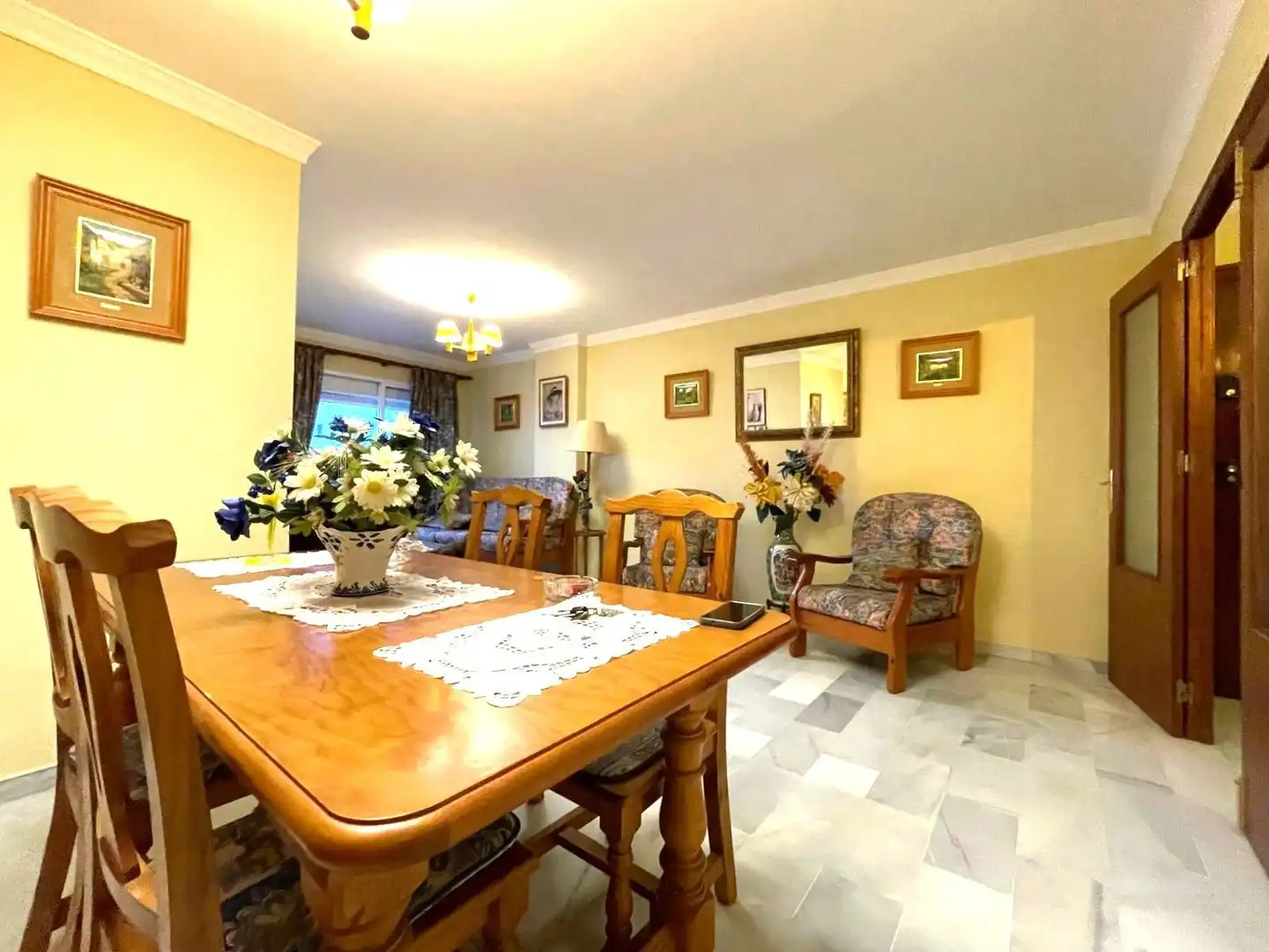 Comedor de Piso en venta en Almonte con Calefacción, Terraza y Amueblado