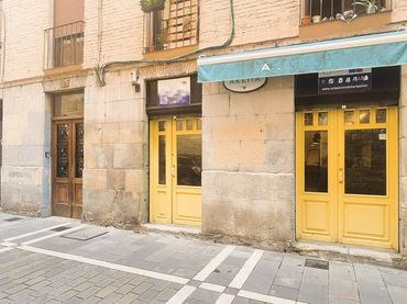 Local comercial de lloguer a Casco Antiguo