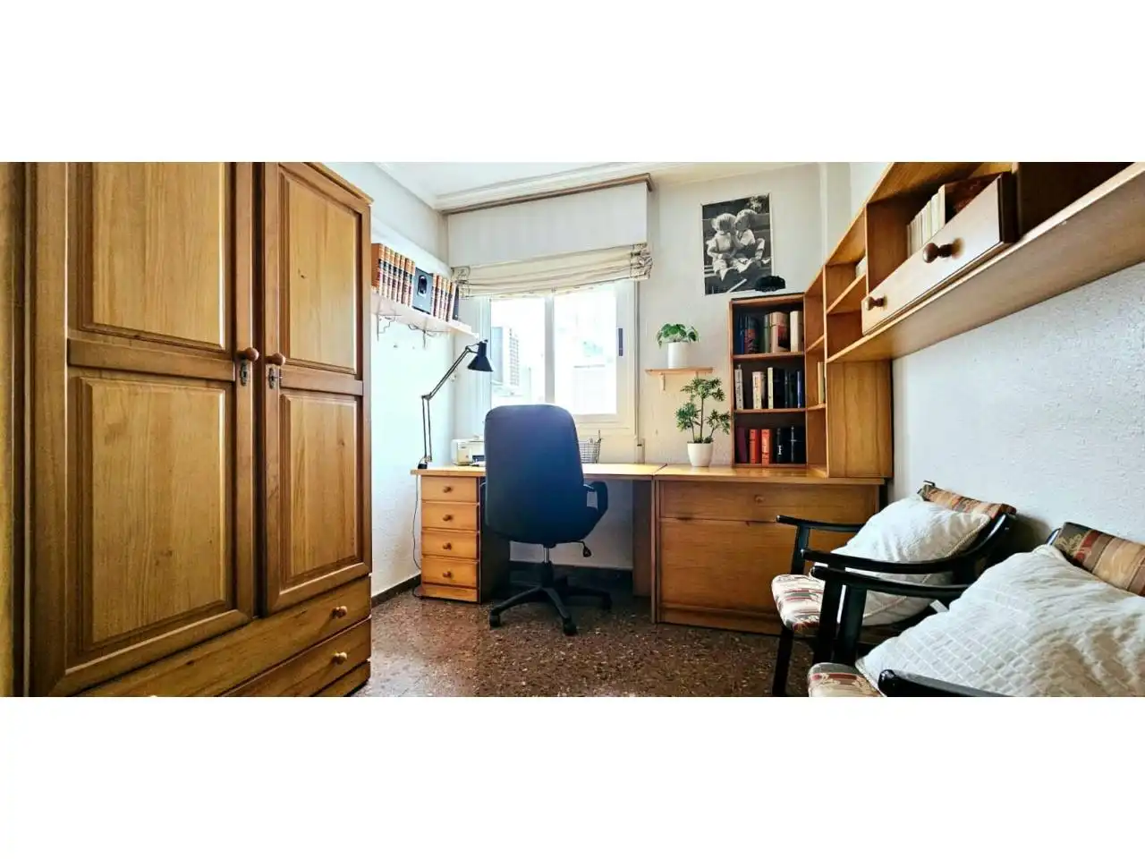 Bedroom of Flat for sale in Casco Urbano