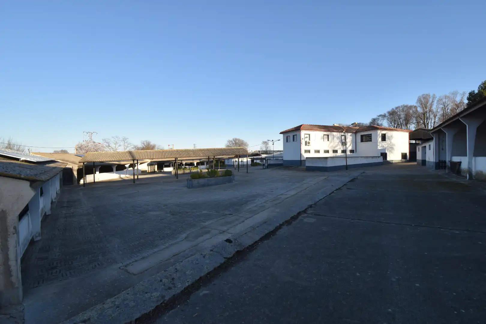 Vista exterior de Nave industrial en venta en Pinto con Calefacción