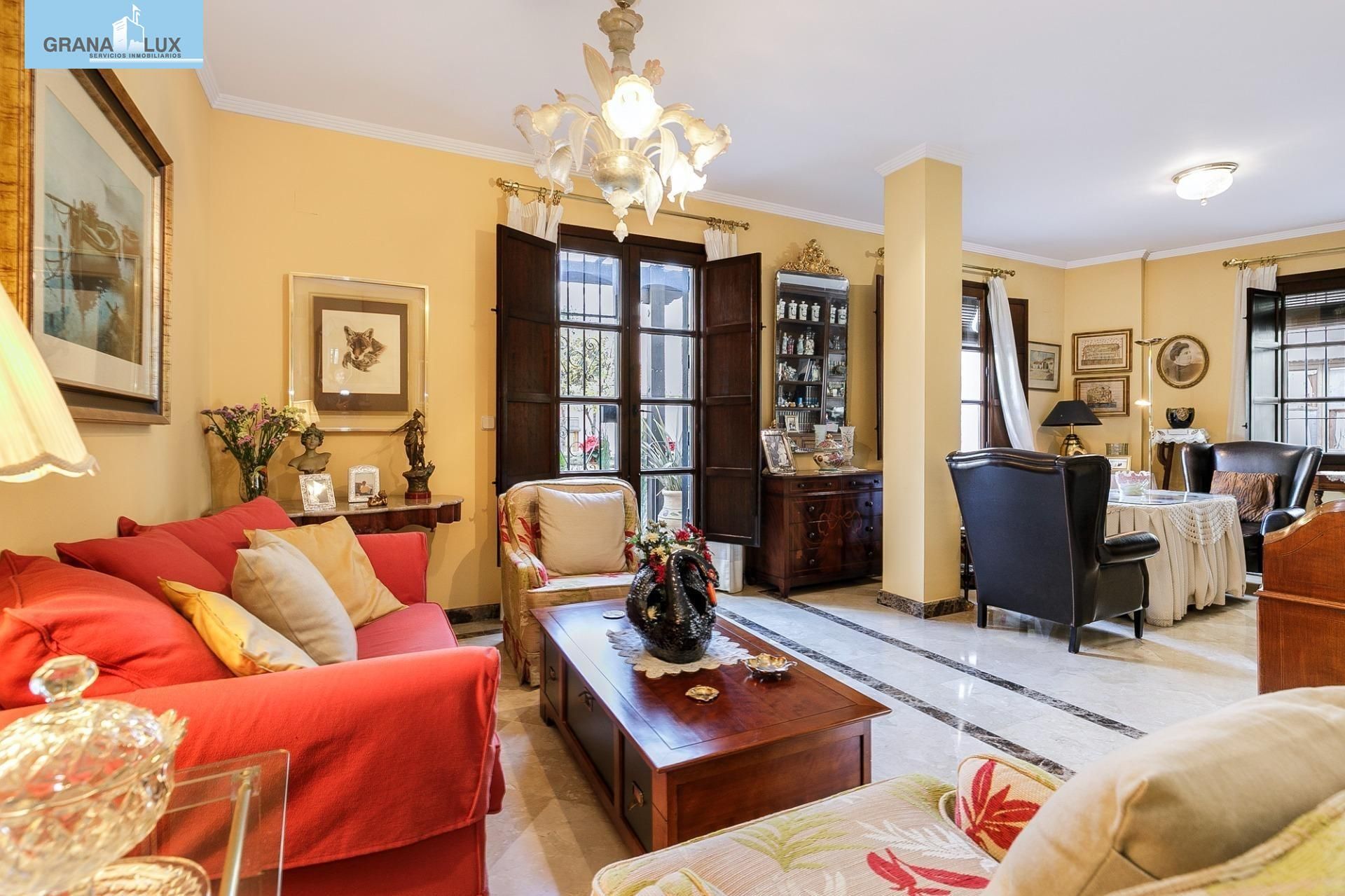 Sala de estar de Casa adosada en venta en  Granada Capital con Aire acondicionado, Calefacción y Jardín privado