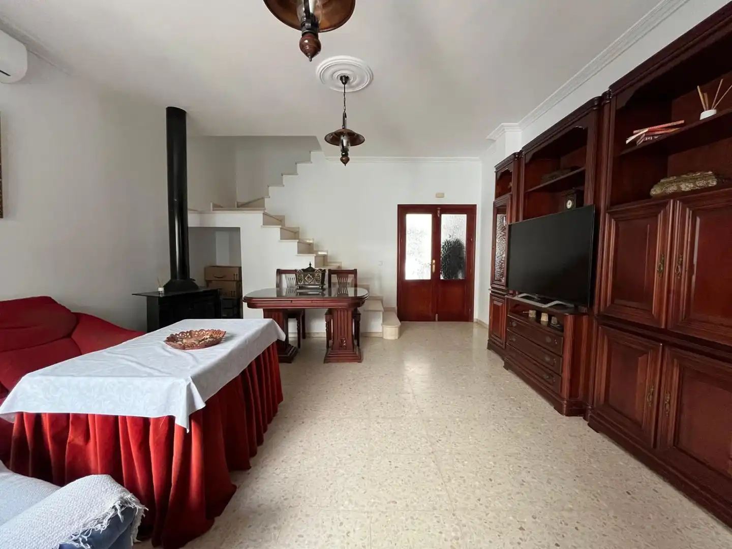 Sala d'estar de Casa o xalet en venda en Los Palacios y Villafranca amb Terrassa