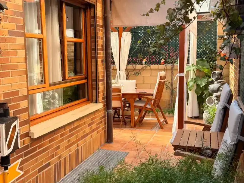 Terrassa de Casa adosada en venda en Miranda de Ebro amb Jardí privat, Parquet i Traster