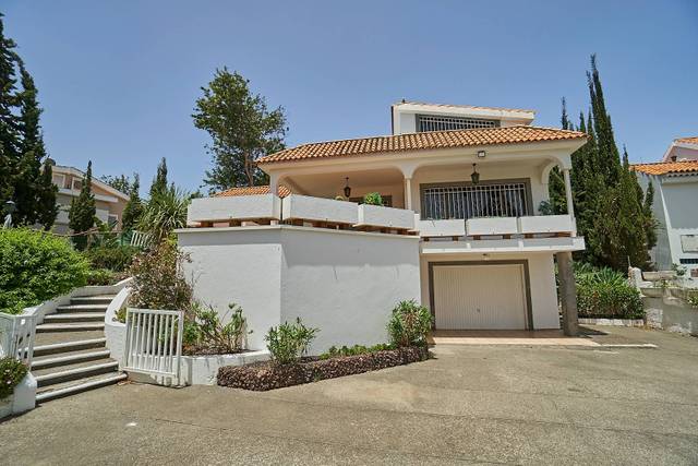 Casa-chalet en Venta en Monte Lentiscal - Las Meleguinas