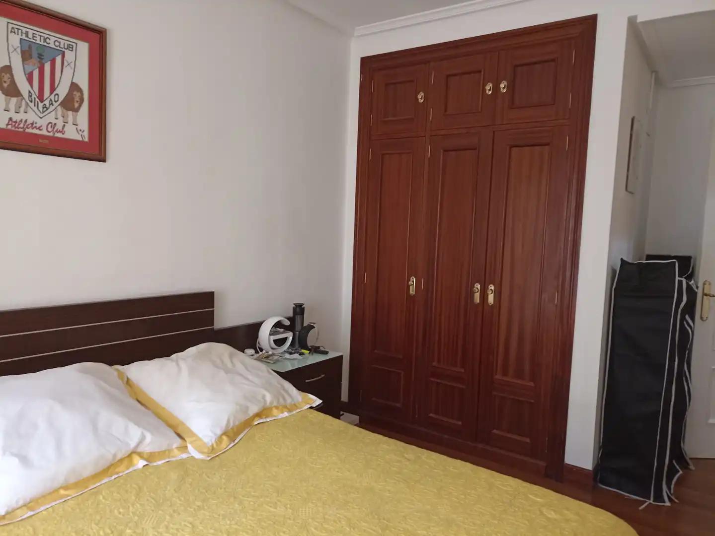 Habitación de Casa o chalet en venta en Castro-Urdiales con Calefacción, Jardín privado y Parquet