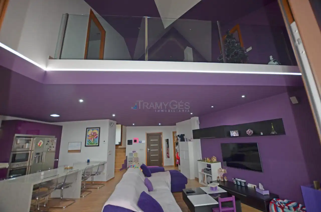 Sala de estar de Casa o chalet en venta en Tui con Calefacción, Jardín privado y Terraza