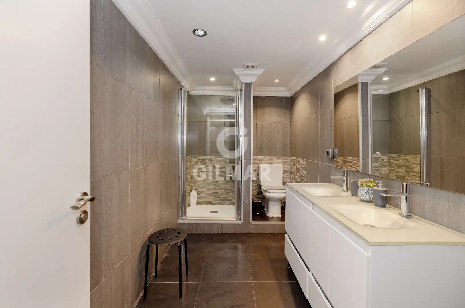 Bany de Apartament en venda en Marbella amb Calefacció, Jardí privat i Piscina