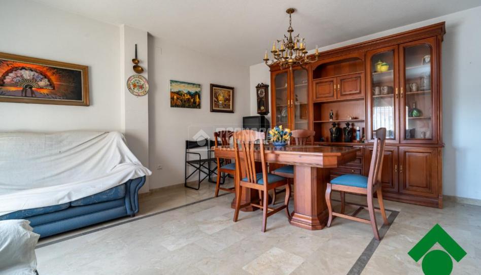 Foto 1 de Casa adosada en venda a Atarfe, Granada