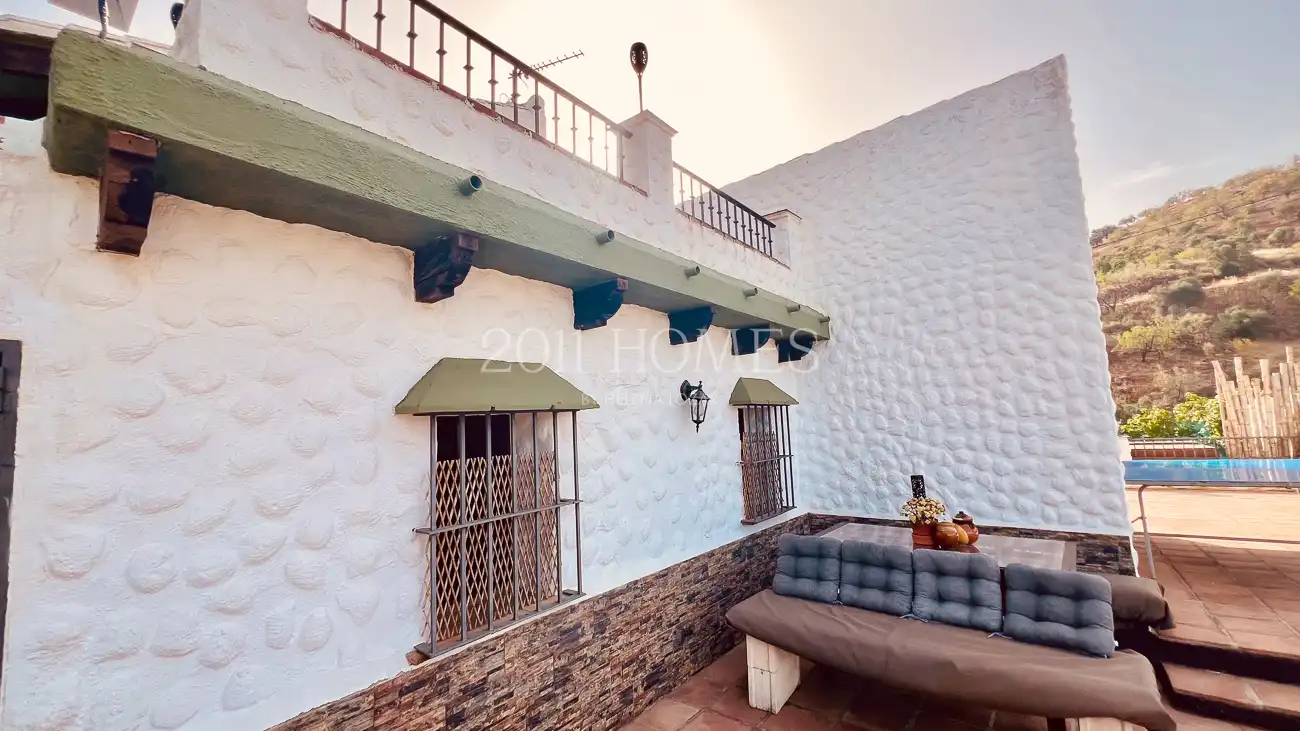 Terrassa de Finca rústica en venda en Almogía amb Jardí privat, Terrassa i Piscina