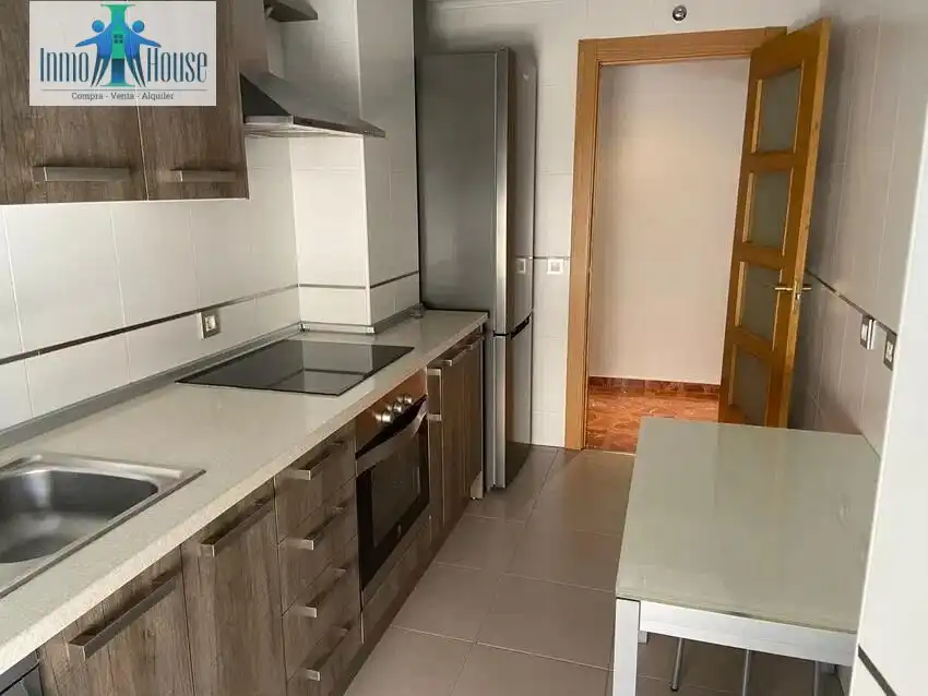 Küche von Wohnung zur Miete in Albacete mit Klimaanlage, Heizung und Terrasse